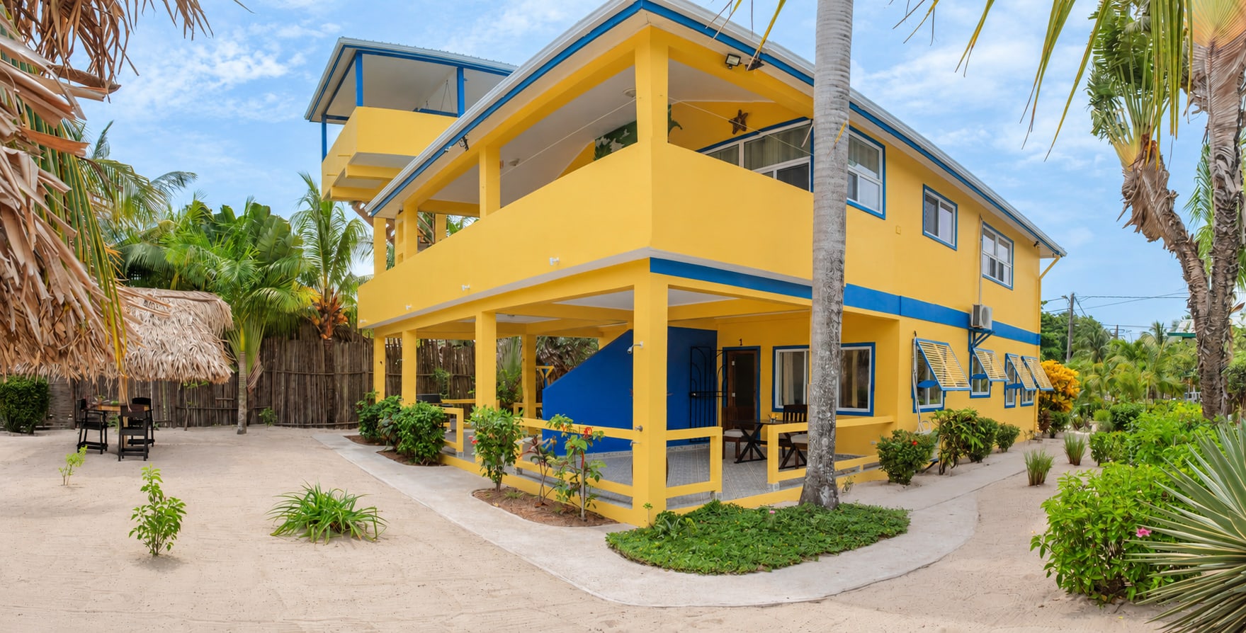 Casa Palma beachfront building